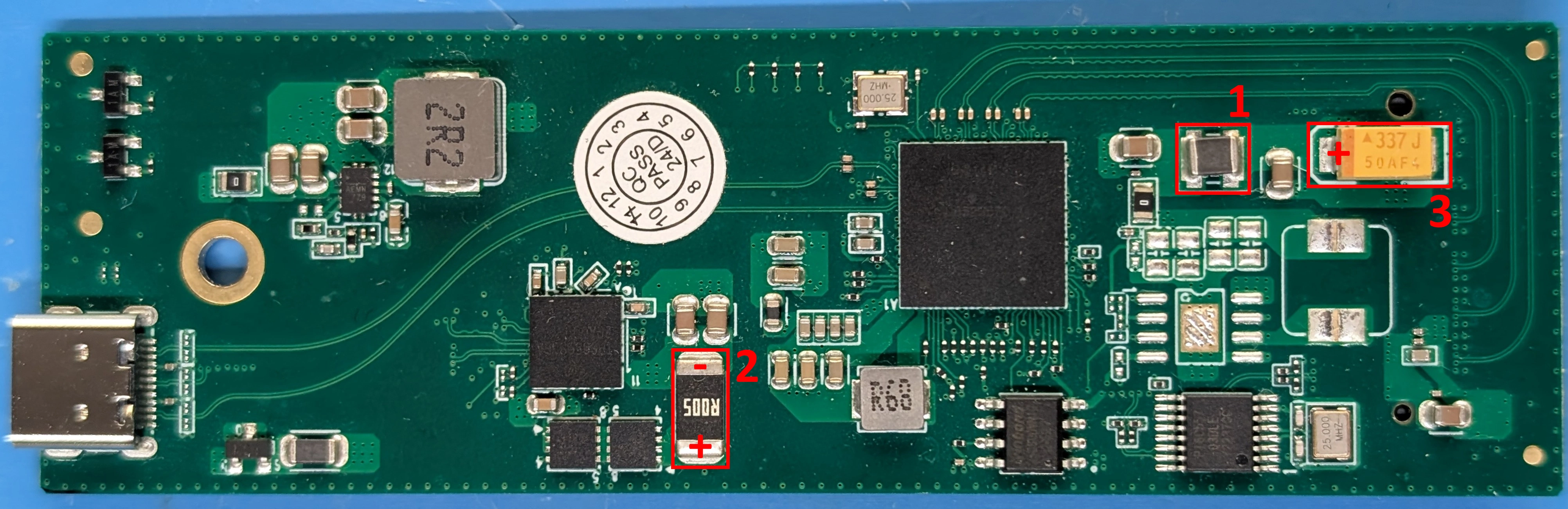 IOCrest TBT3 to NVME adaptor. It is annotated as described below.